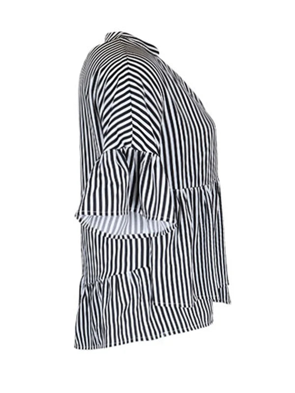Elodie Gestreifte Stufen-Bluse mit V-Ausschnitt